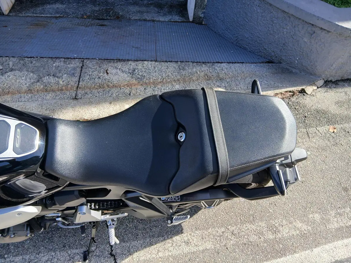 Honda CB 1000 R + Neo Sport Cafè (2019 - 20) (11)