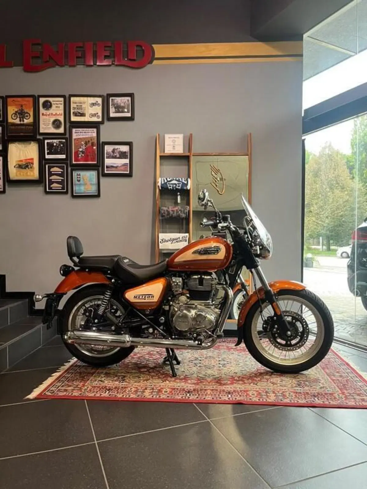 Royal Enfield Meteor 350 Aurora (2024 - 26)