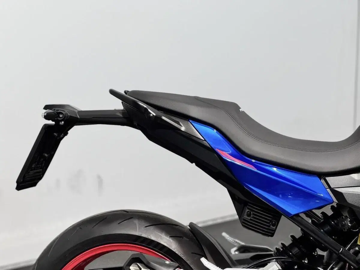 Bmw F 900 R (2025 - 27) (13)