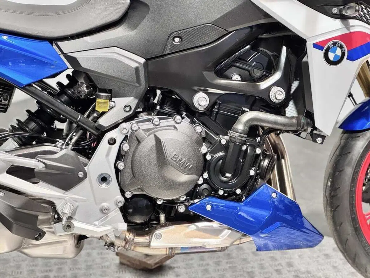 Bmw F 900 R (2025 - 27) (15)