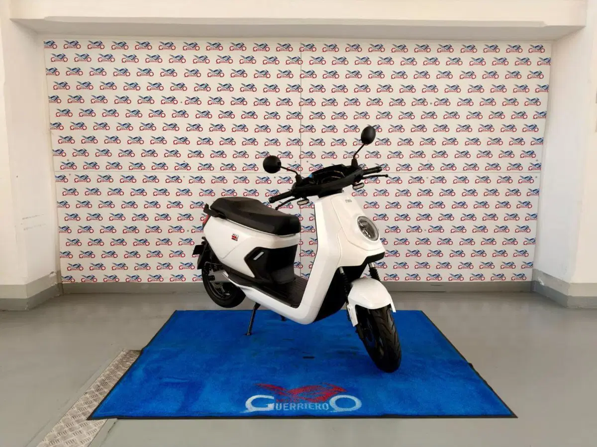 Niu MQi GT 100 (2022 - 25) (2)