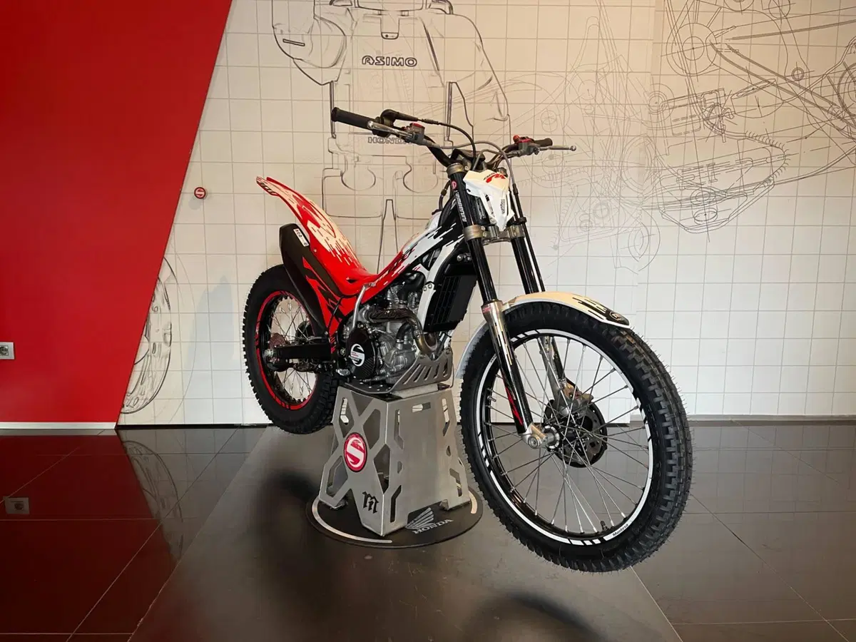 Montesa Cota 4RT 301 RR (2026 - 27) (3)