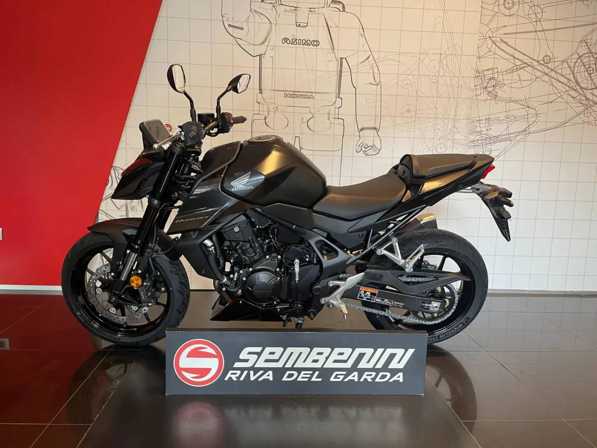 Honda CB 750 Hornet (2026) (5)