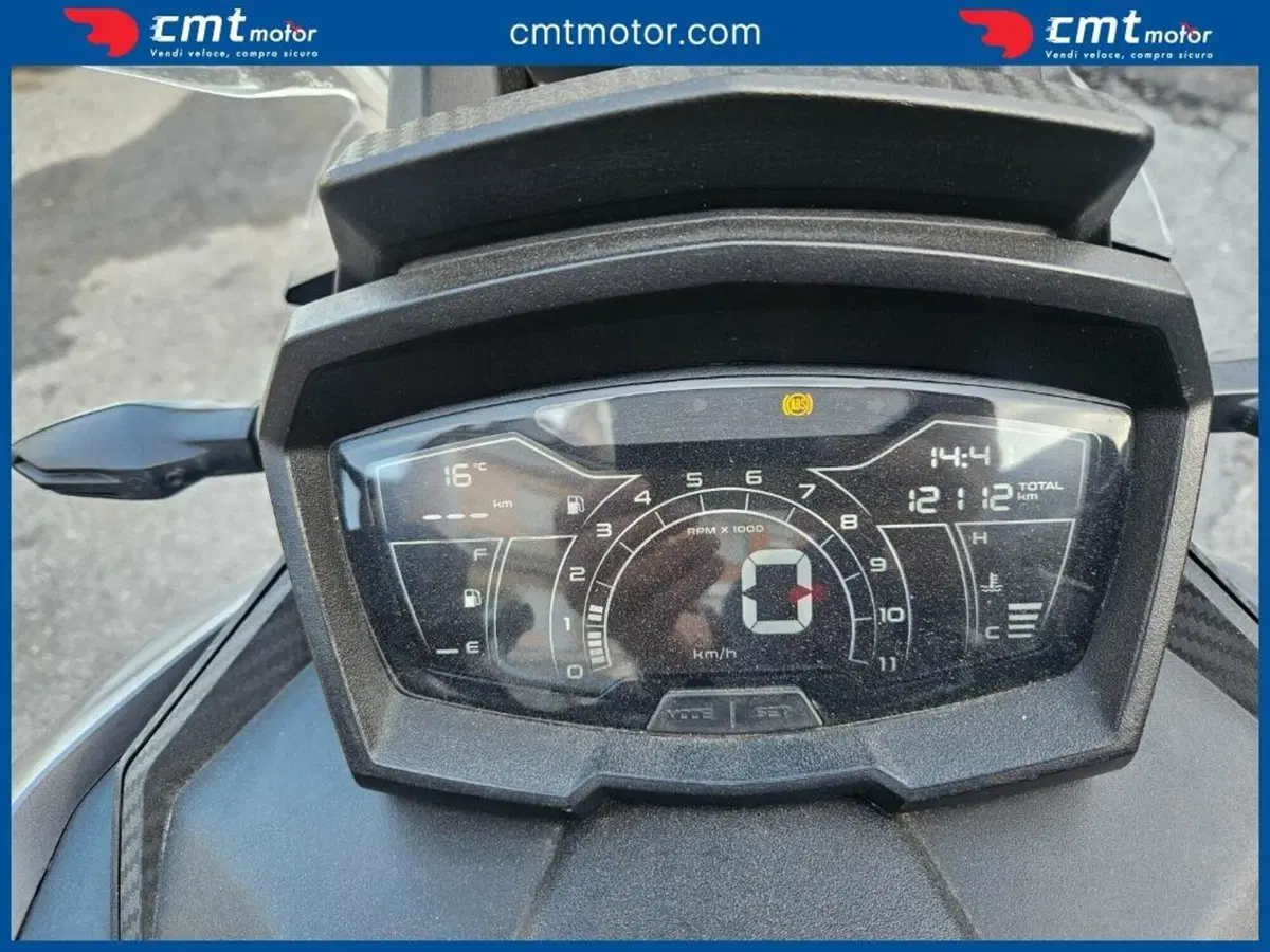 Aprilia SR GT 200 (2022 - 24) (5)