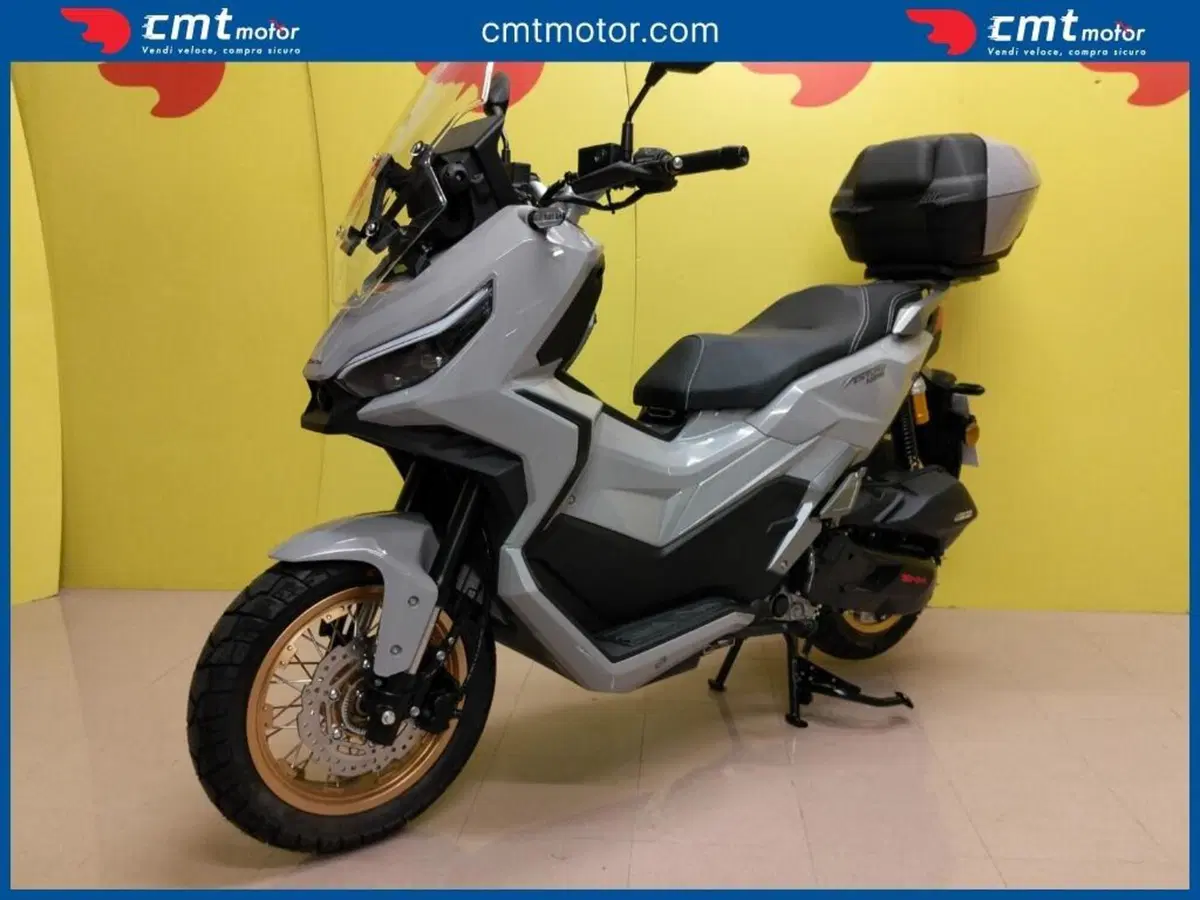 Swm Venturo 125 (2026) (2)