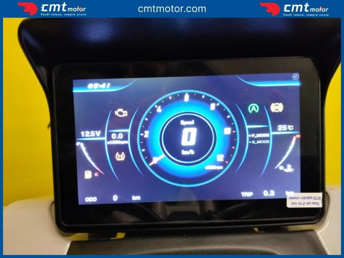 Swm Venturo 125 (2026) (5)