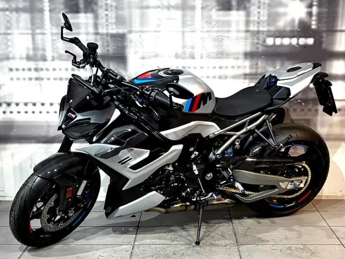 Bmw M 1000 R (2025 - 27) (2)