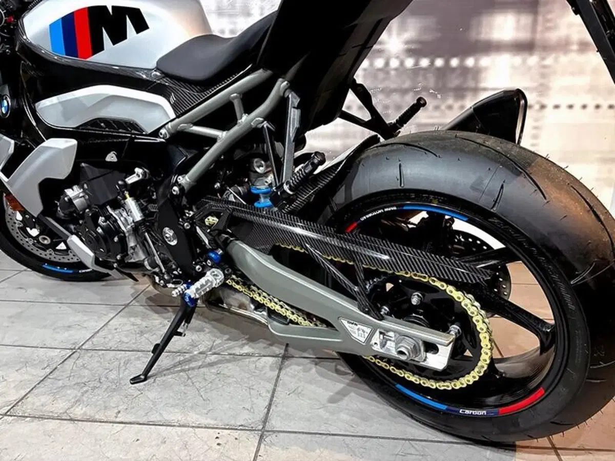 Bmw M 1000 R (2025 - 27) (5)