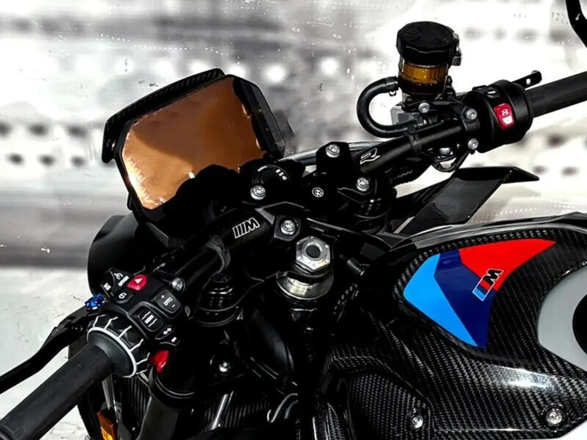 Bmw M 1000 R (2025 - 27) (6)