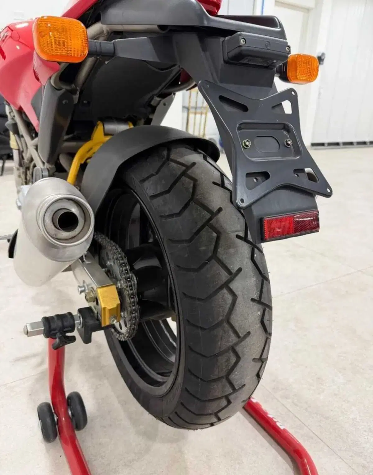 Monster 900 del 1993 con 17 km: costa 50.000 euro, ne vale la pena? (8)
