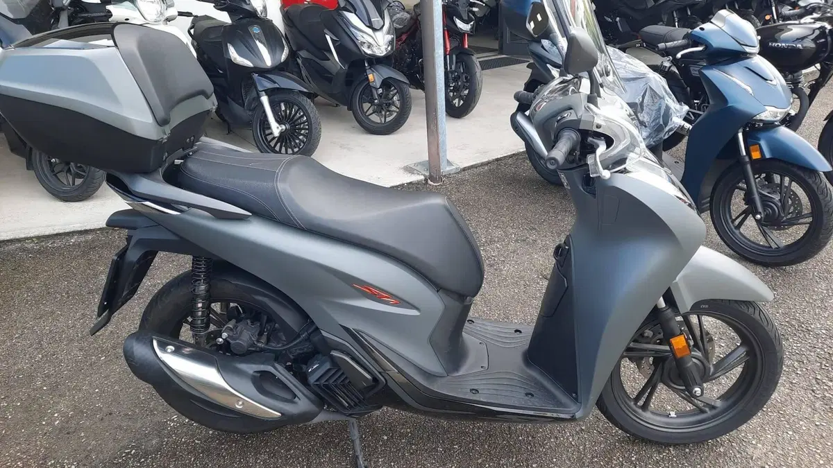 Honda SH 125i Sport (2022 - 23) (2)