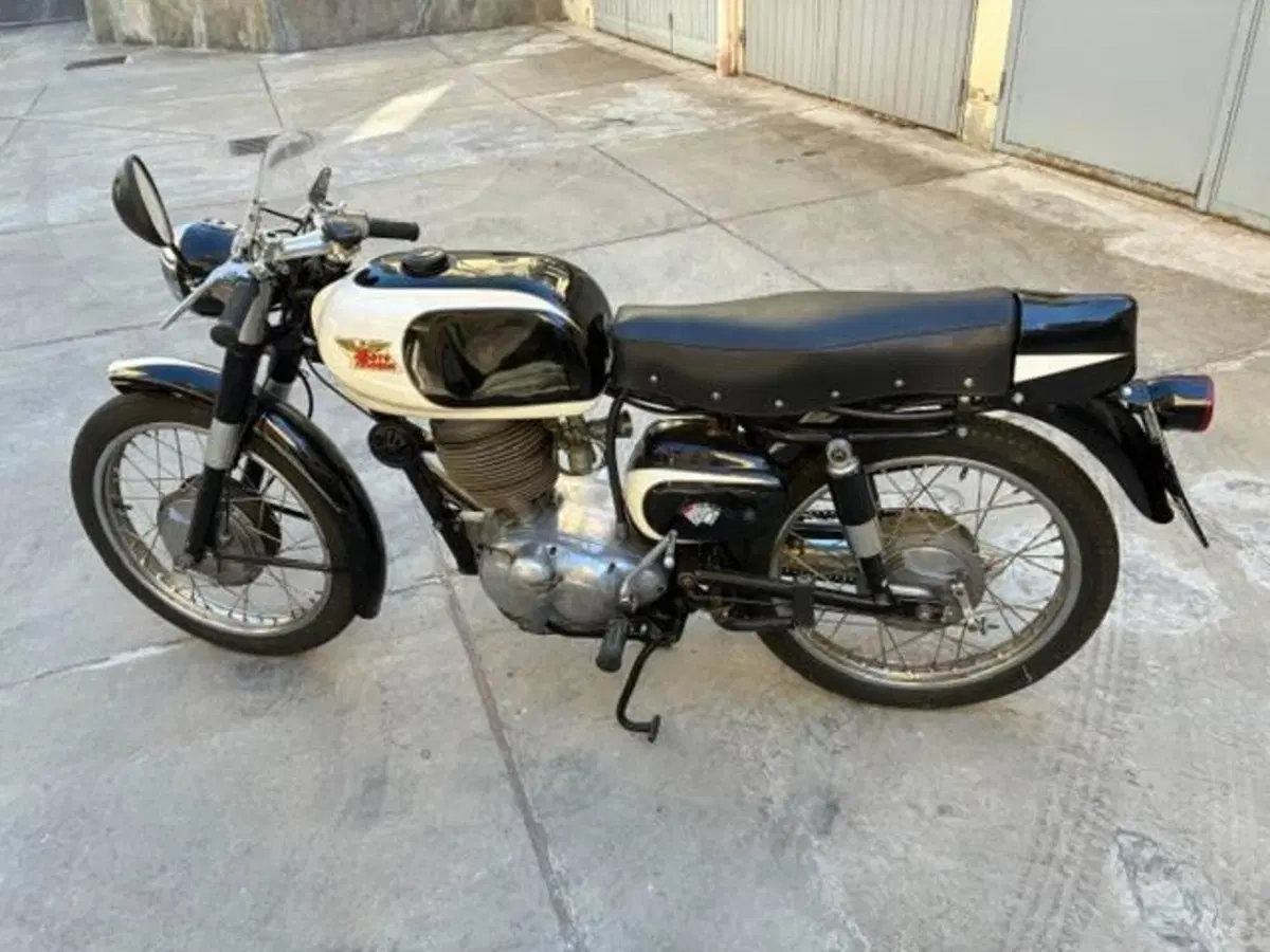 Moto Morini Tresette Sprint  (4)