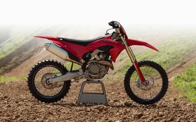 Ducati Desmo450 MX (2027) nuova