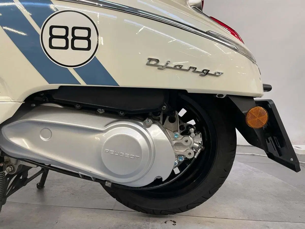 Peugeot Django 125 Classic Standard (2025 - 26) (16)