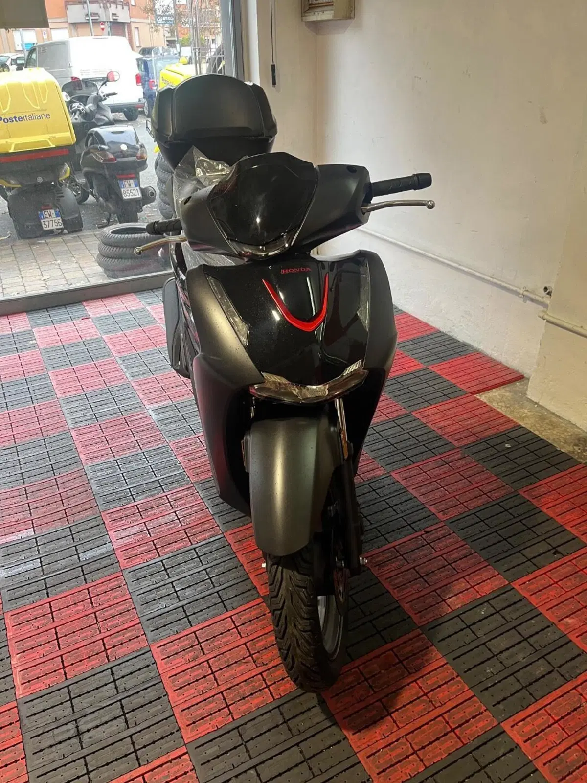 Honda SH 125 Sport (2026) (2)