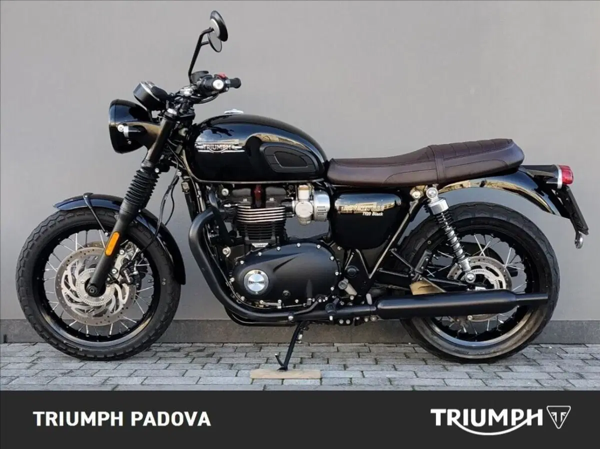 Triumph Bonneville T120 Black (2026) (6)