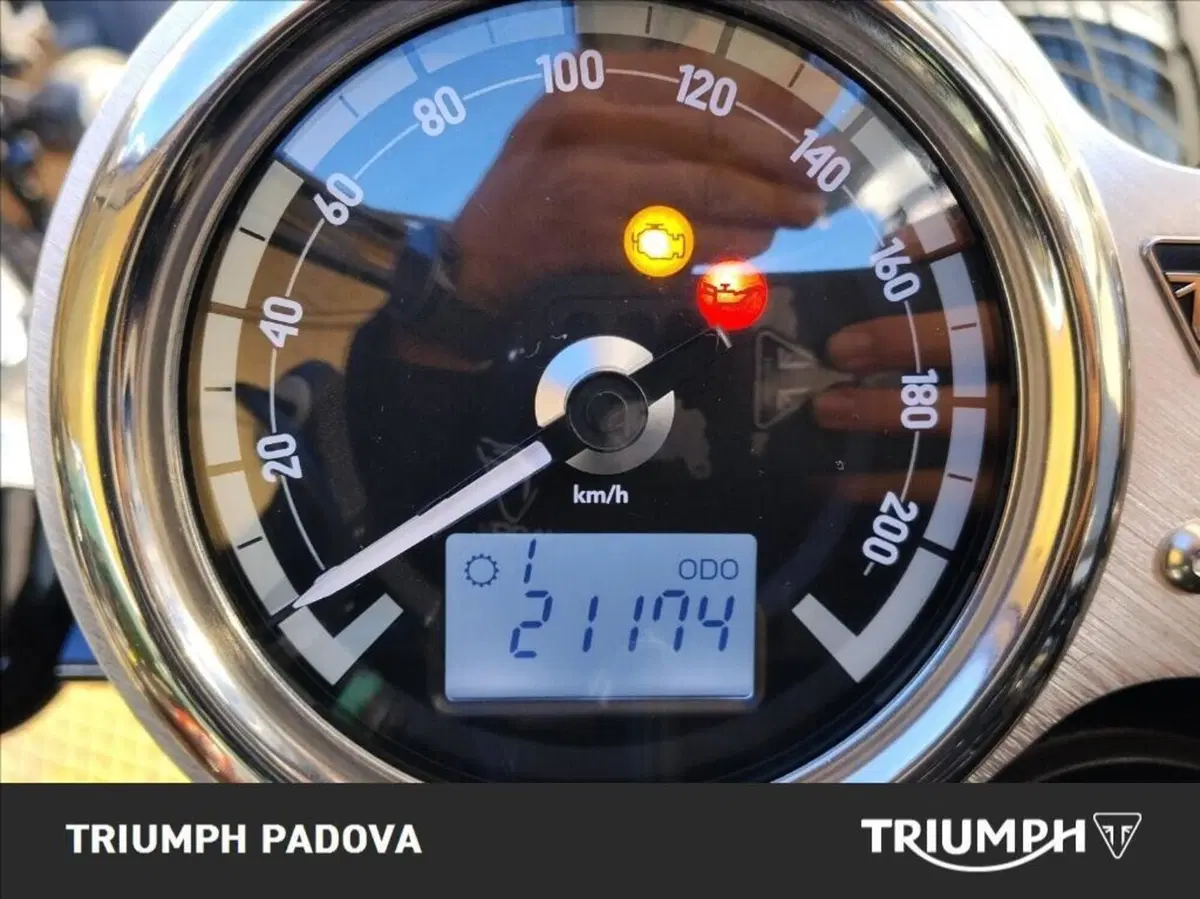 Triumph Bonneville T120 Black (2026) (13)