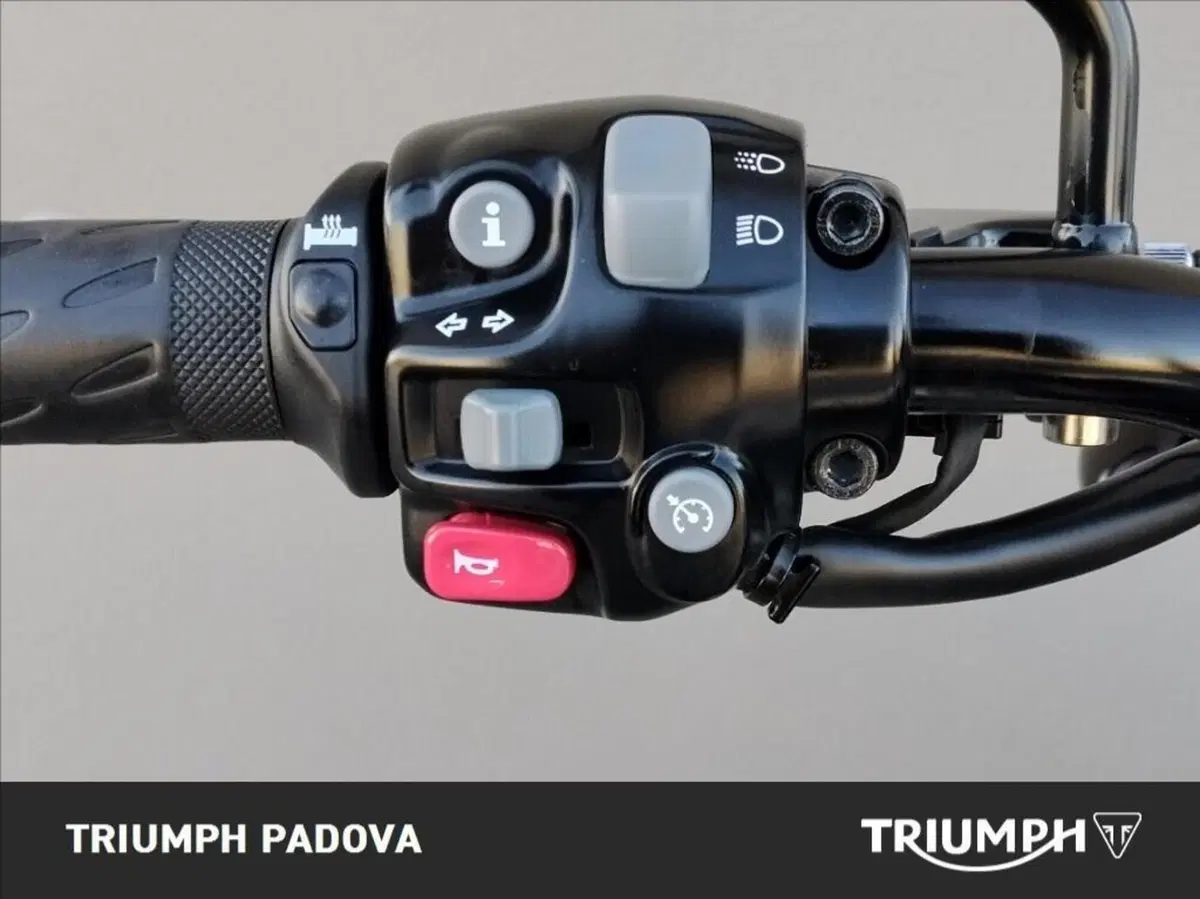 Triumph Bonneville T120 Black (2026) (12)