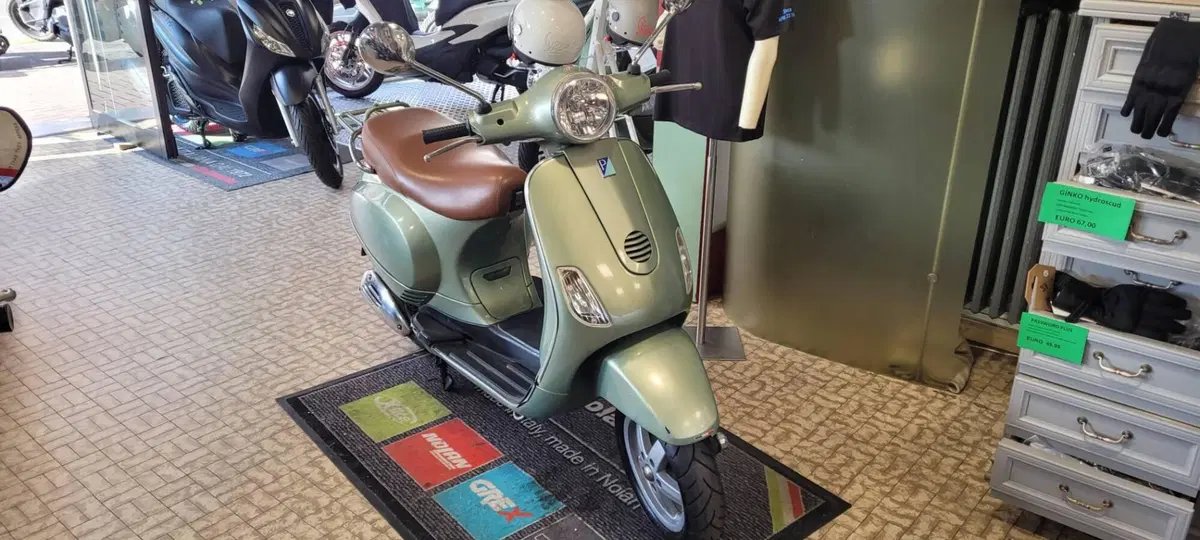 Vespa LX 125 (2005 - 11) (2)