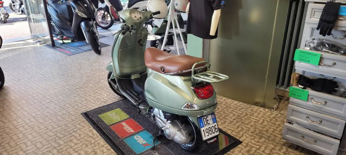 Vespa LX 125 (2005 - 11) (4)