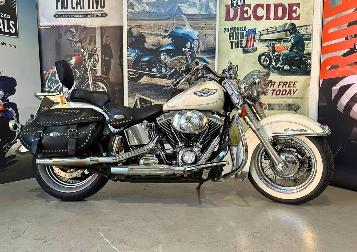 Harley-Davidson 1450 Heritage Classic (2003 - 05) - FLSTCI