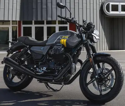 Moto Guzzi V7 Stone 105th Anniversary (2026) nuova