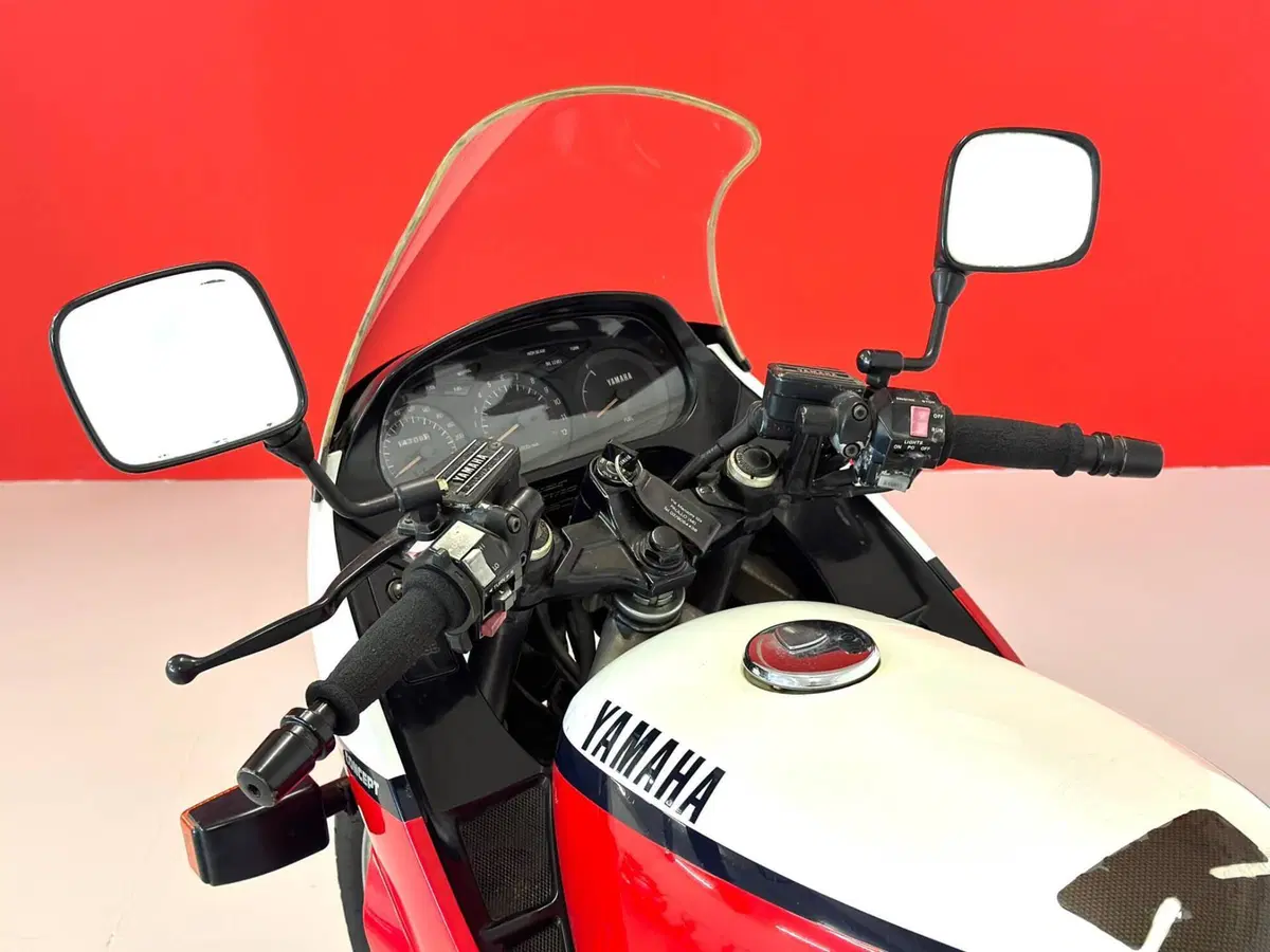Yamaha FJ 1100 (17)