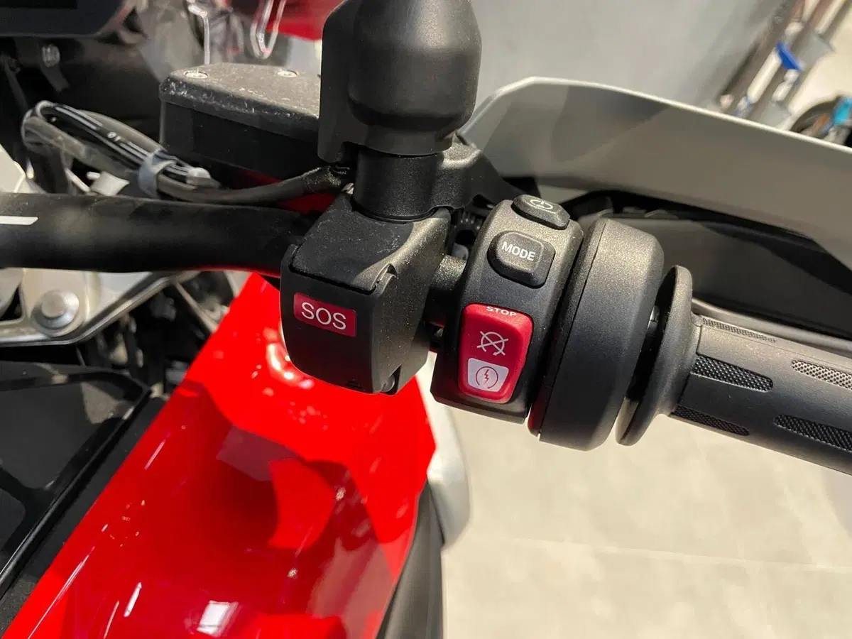 Bmw R 1300 GS (2023 - 26) (6)