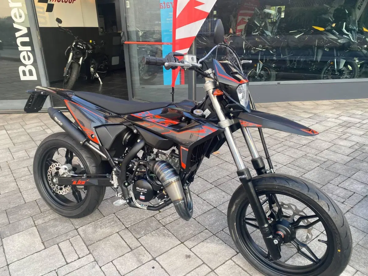 Betamotor RR 50 Motard Sport LS (2024 - 26) (2)