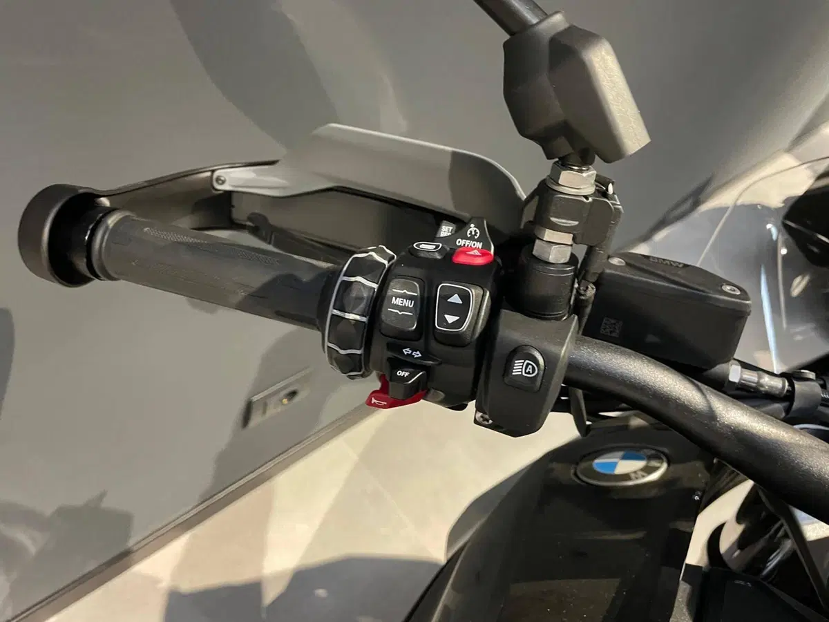 Bmw R 1300 GS Triple Black (2023 - 26) (5)