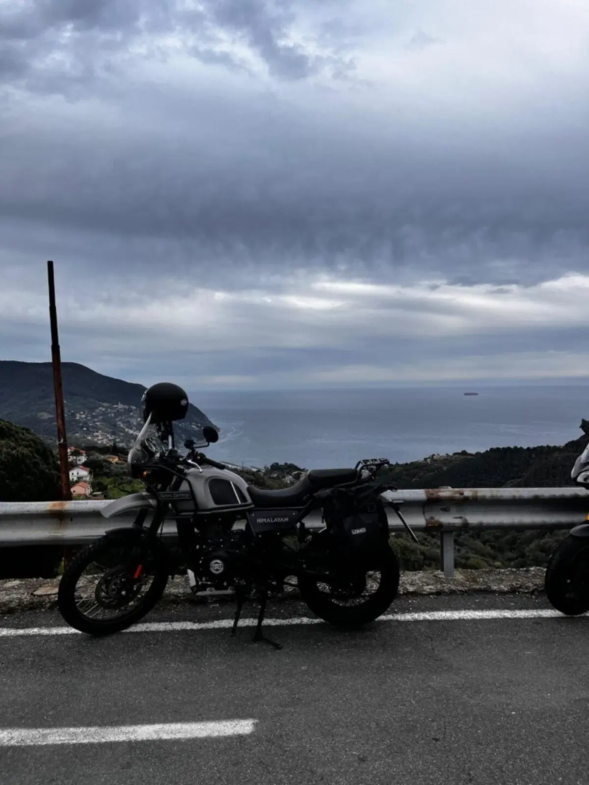 Royal Enfield Himalayan 411 (2017 - 20) (2)