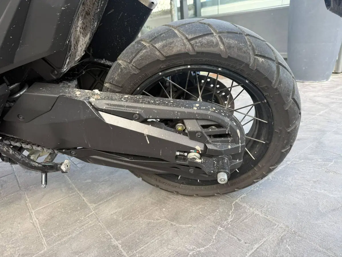 Honda X-ADV 750 DCT (2021 - 24) (2)