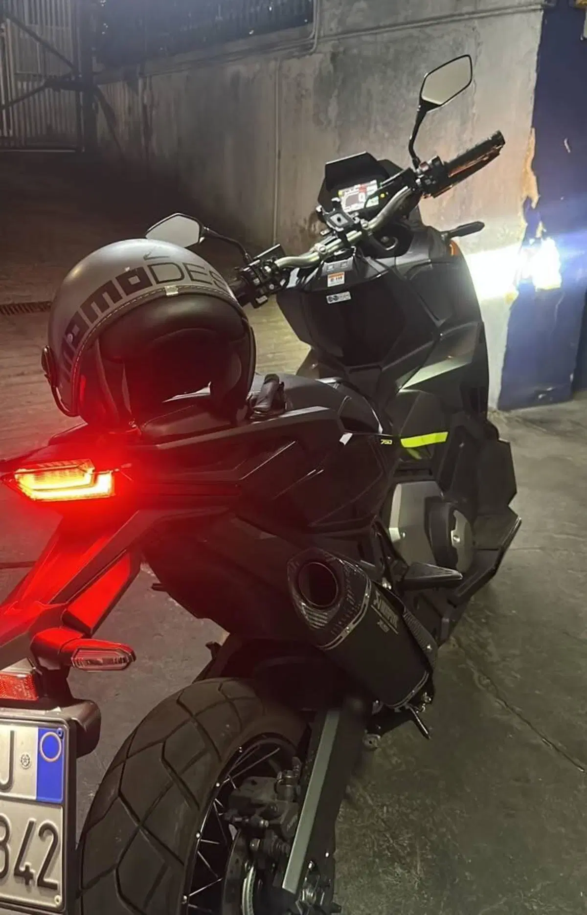 Honda X-ADV 750 DCT (2021 - 24) (2)