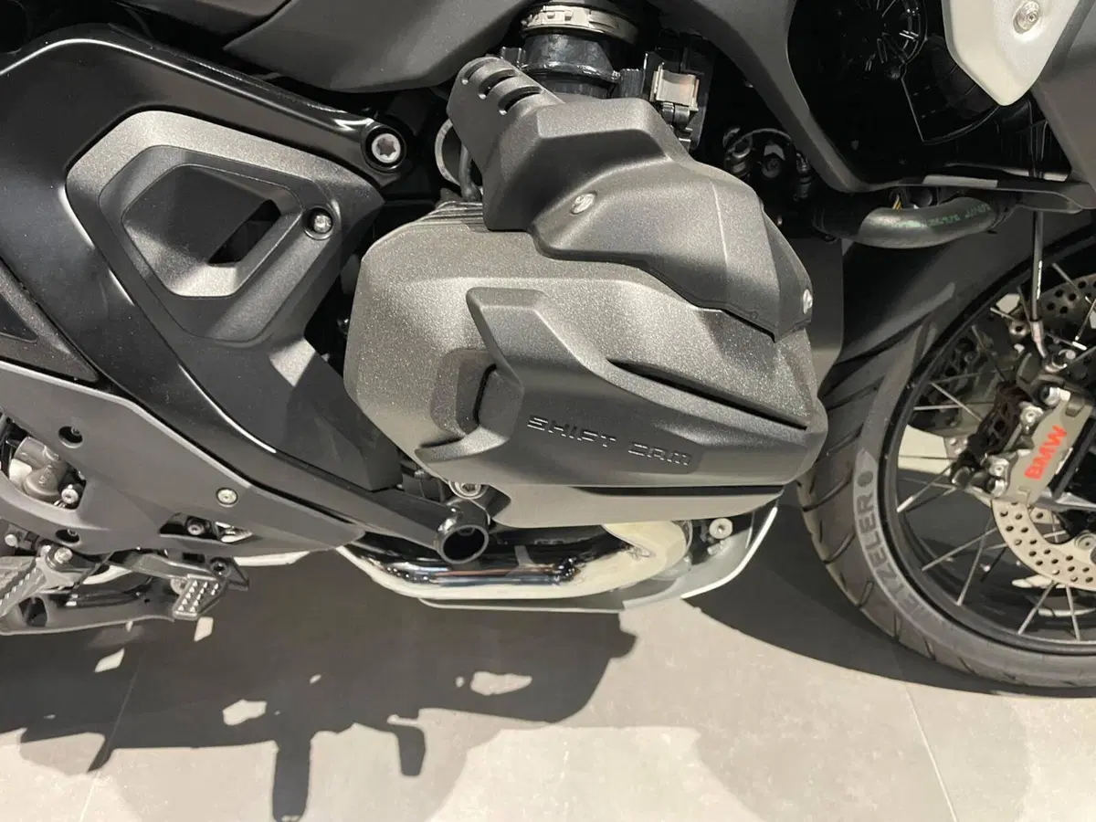 Bmw R 1300 GS Triple Black (2023 - 26) (10)