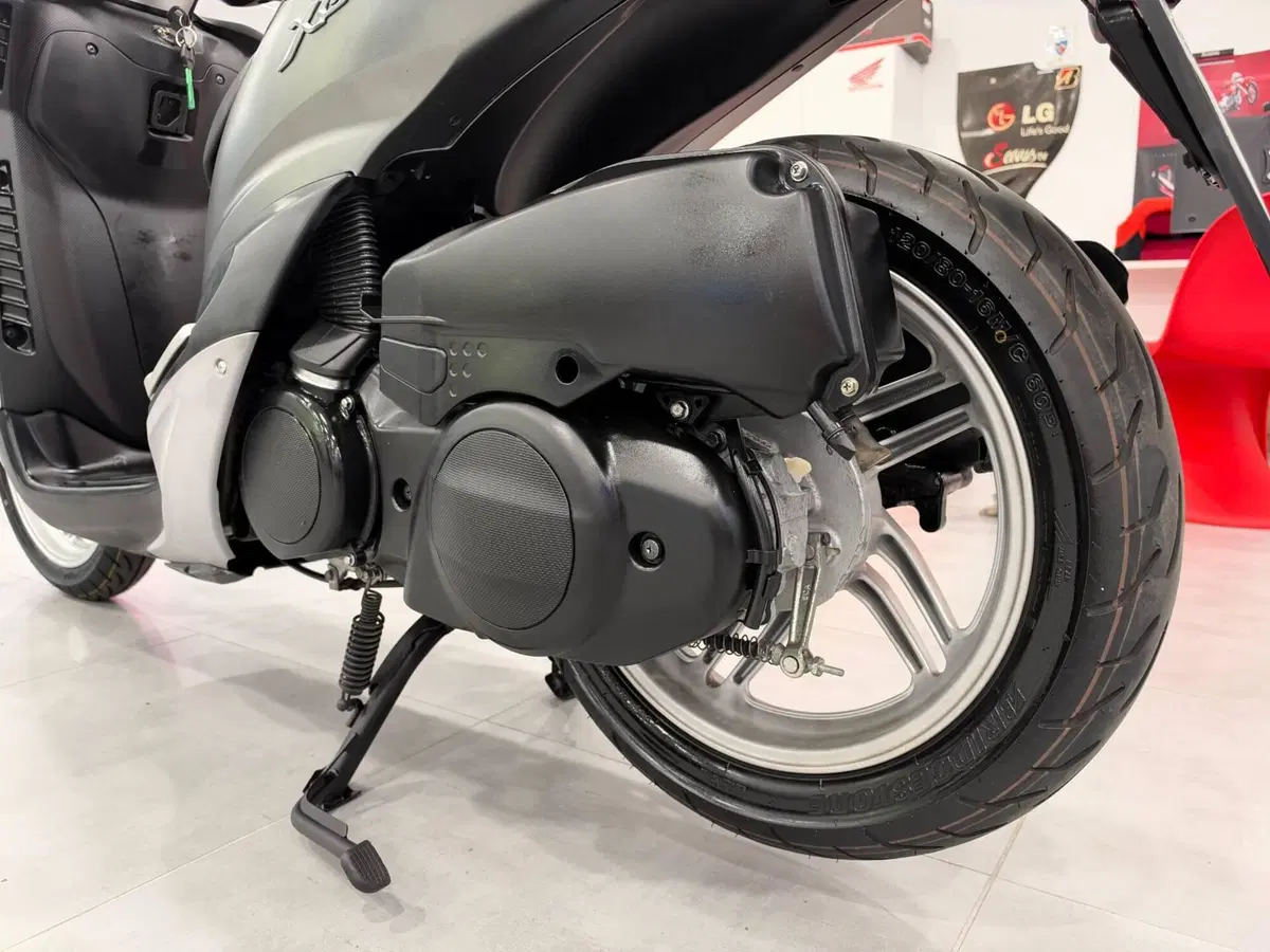 Yamaha Xenter 125 (2017 - 20) (11)