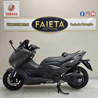 Yamaha T-Max 530 (2015 - 16) usata