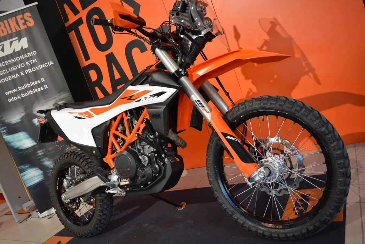 KTM 690 Enduro R (2019 - 20) (3)