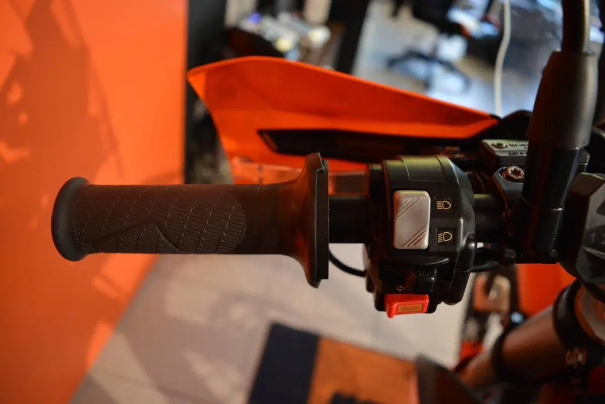 KTM 690 Enduro R (2019 - 20) (10)