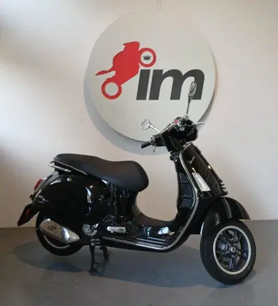 Vespa GTS 300 Super (2023 - 24) usata