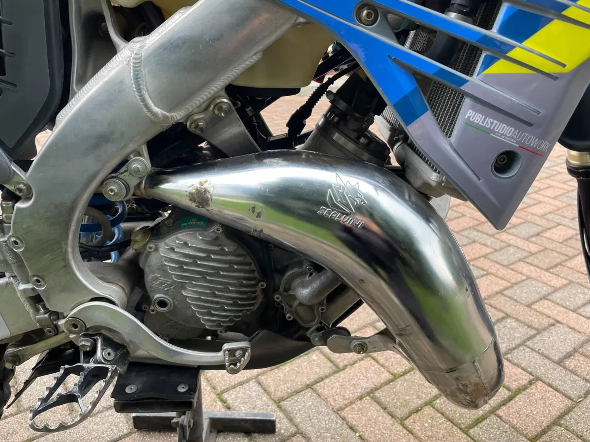 Tm Moto EN 125 ES Fi (2025) (5)