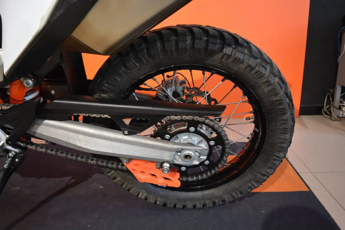 KTM 690 Enduro R (2019 - 20) (18)