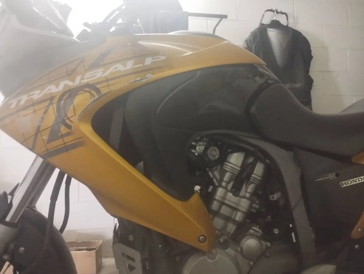Honda Transalp XL 700 V (2007 - 13) (3)