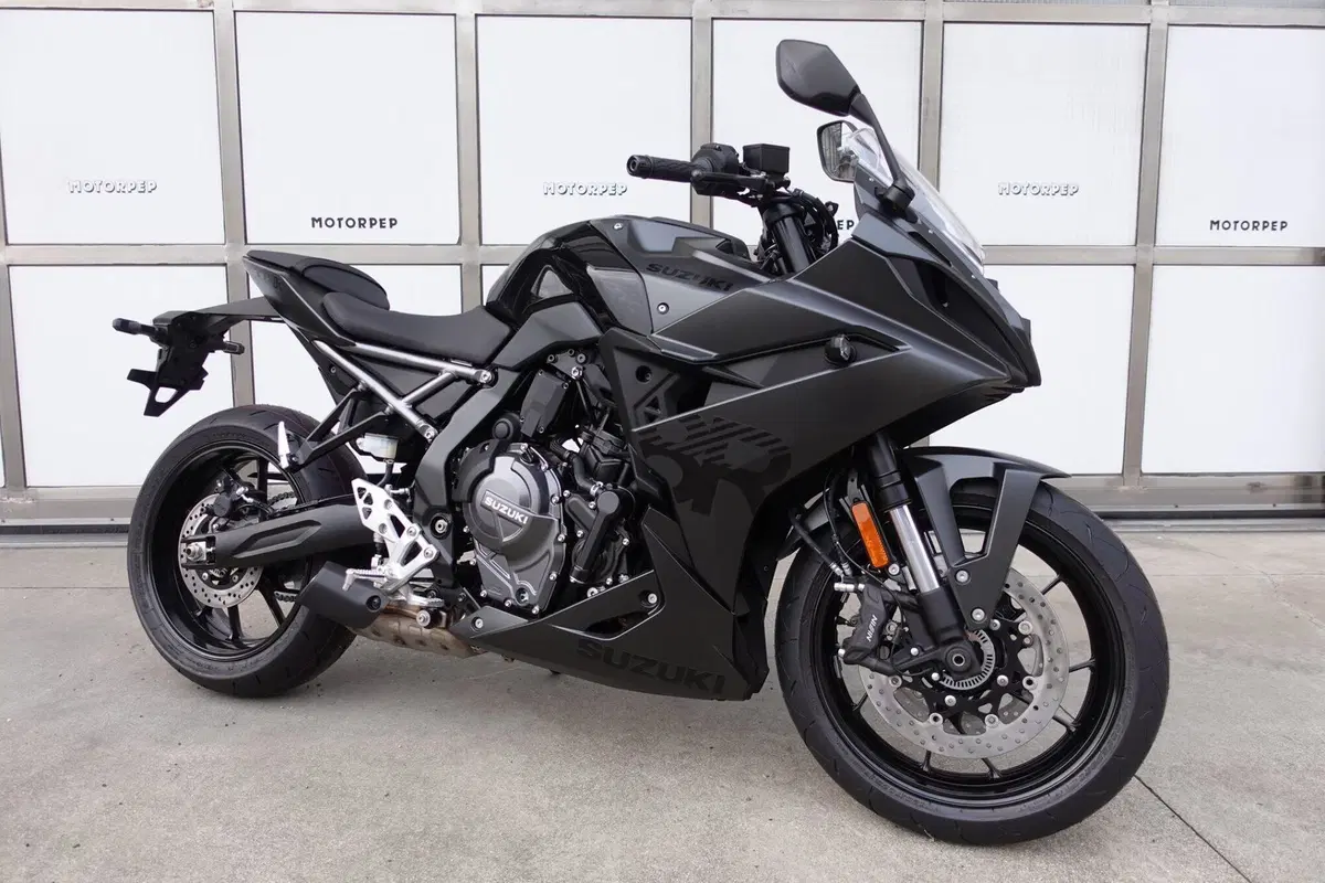 Suzuki GSX-8R (2024 - 26) (2)