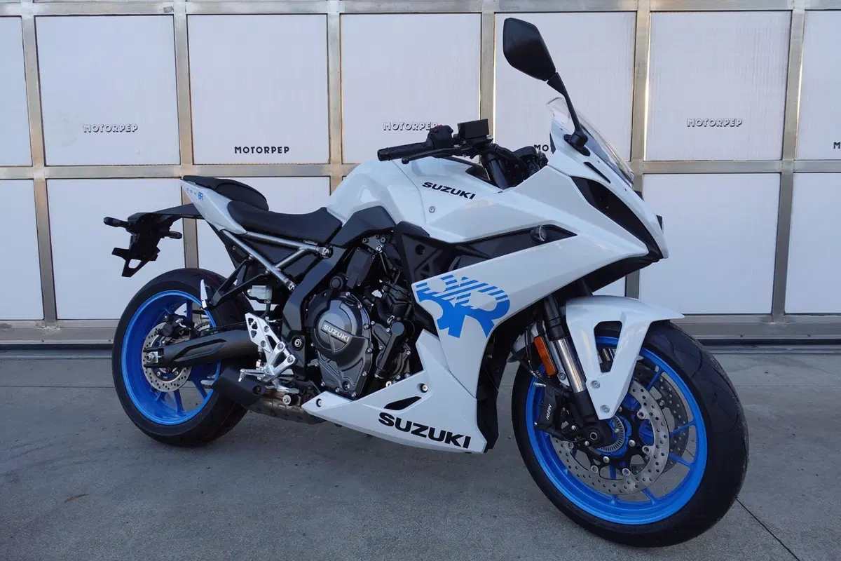 Suzuki GSX-8R (2024 - 26) (4)