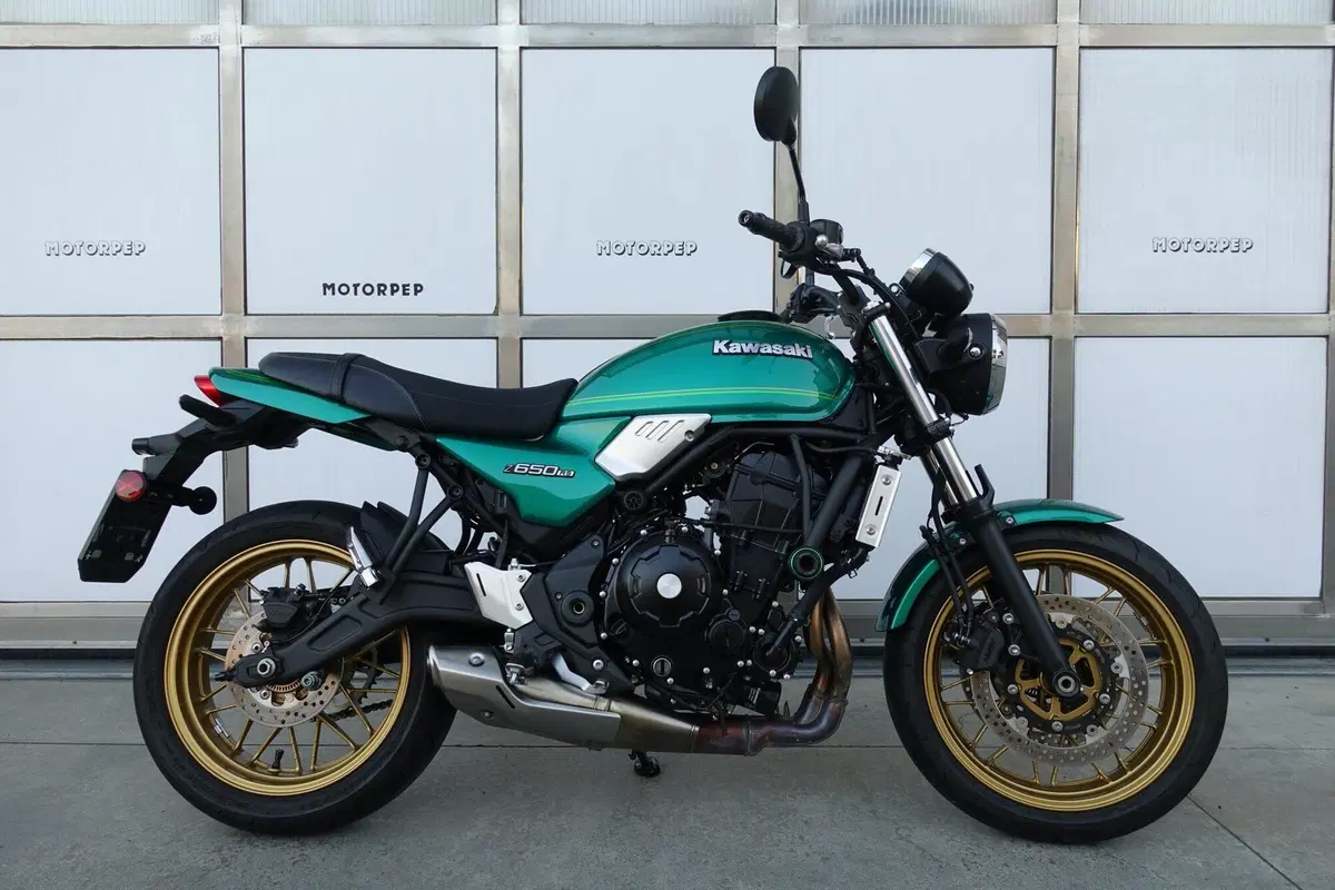 Kawasaki Z 650 RS (2022 - 24) (2)