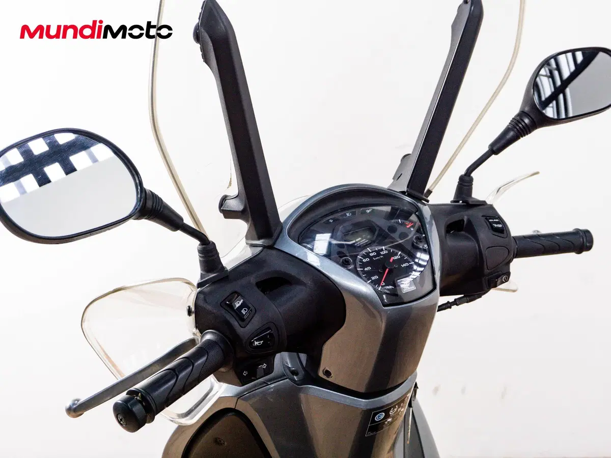 Honda SH 125i (2017 - 19) (11)