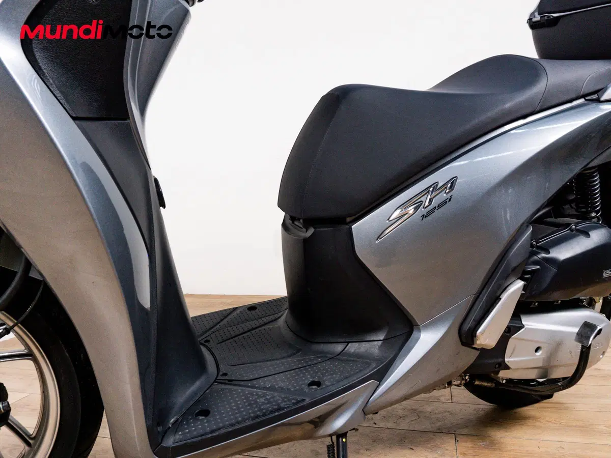 Honda SH 125i (2017 - 19) (9)