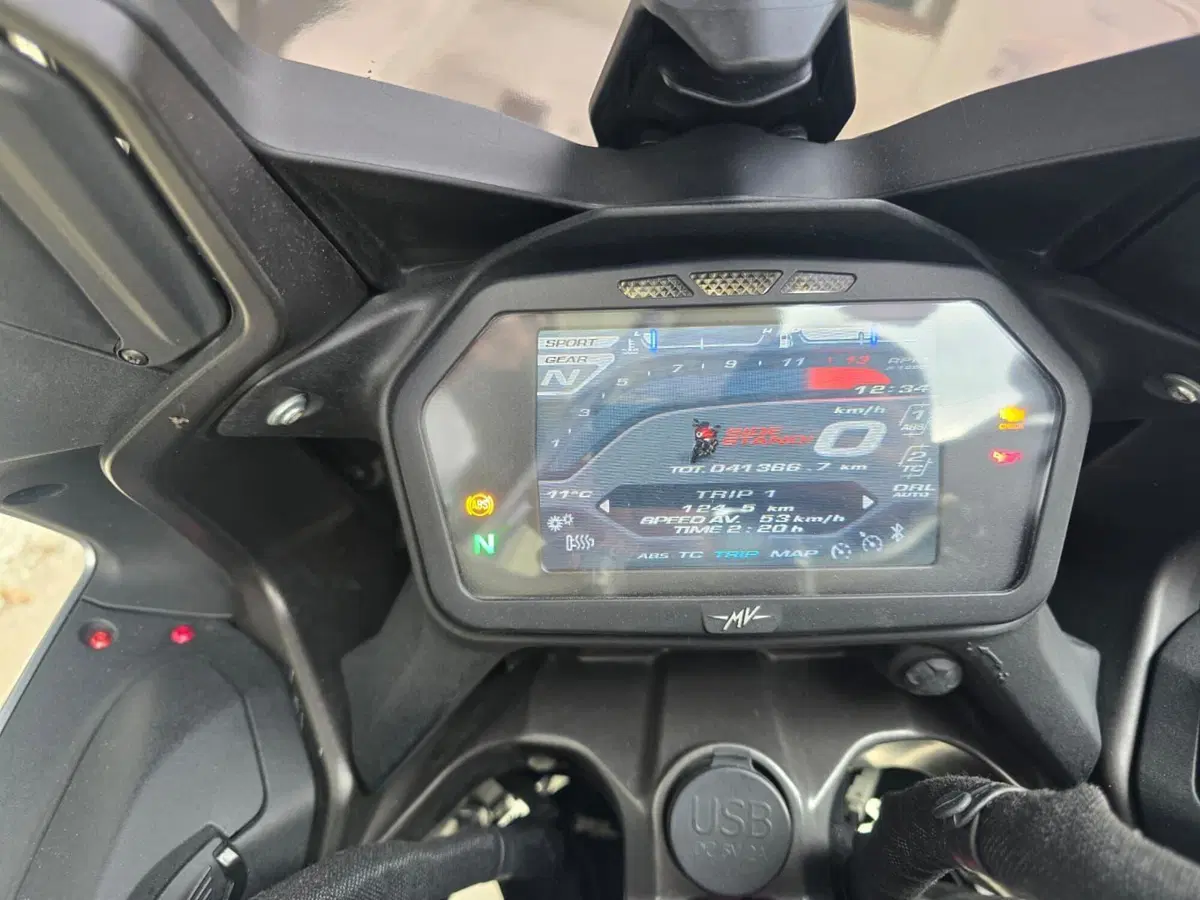 MV Agusta Turismo Veloce 800 (2017 - 19) (5)