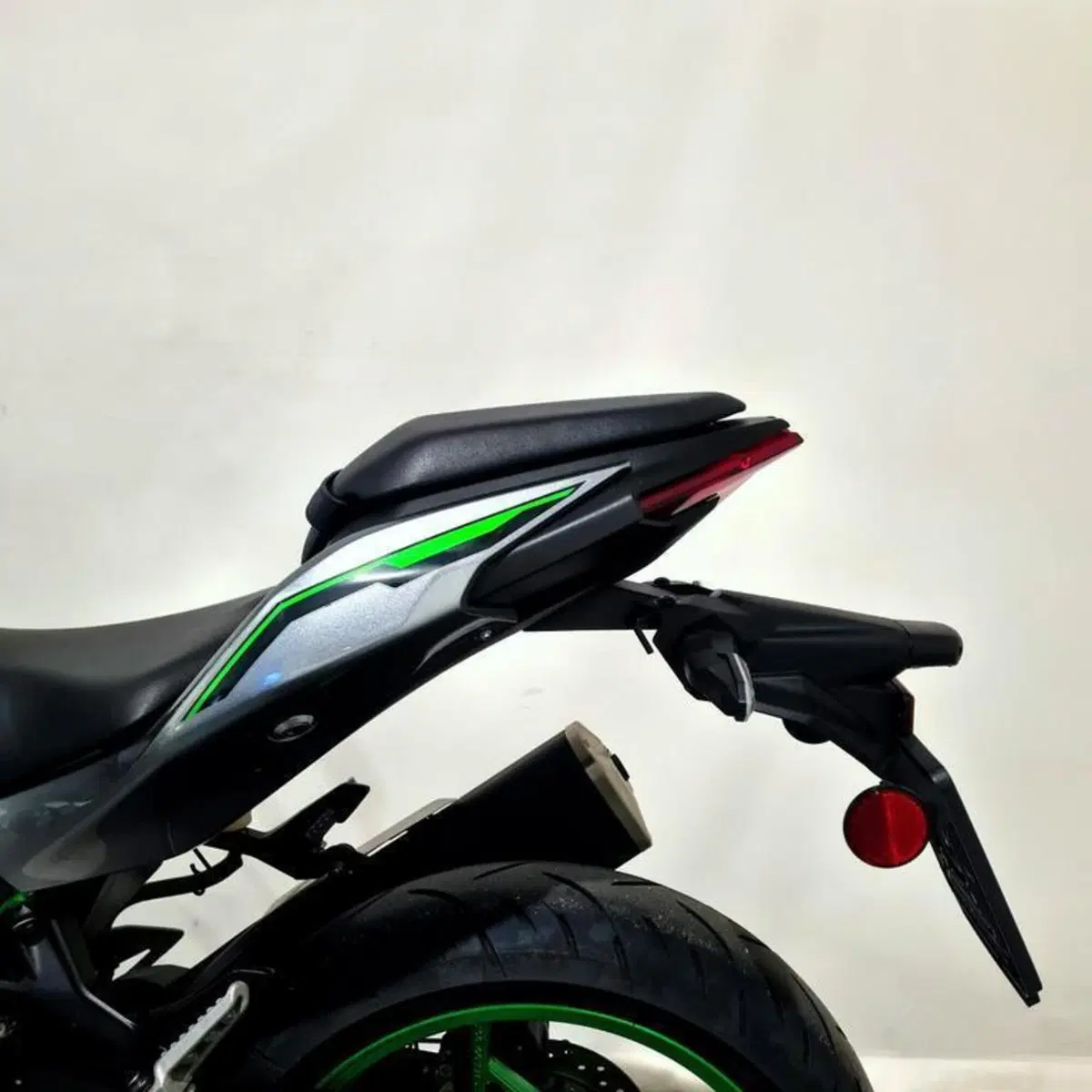 Kawasaki Z 500 SE (2024 - 27) (13)