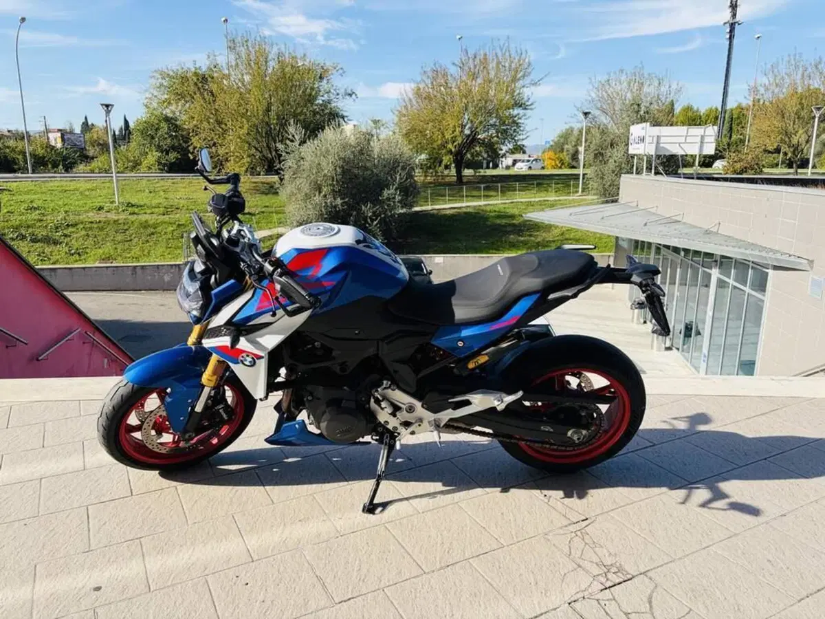 Bmw F 900 R (2025 - 27) (3)